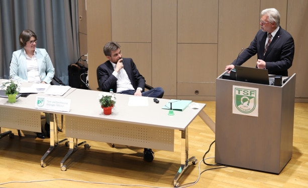 Grußwort von OB Makurath